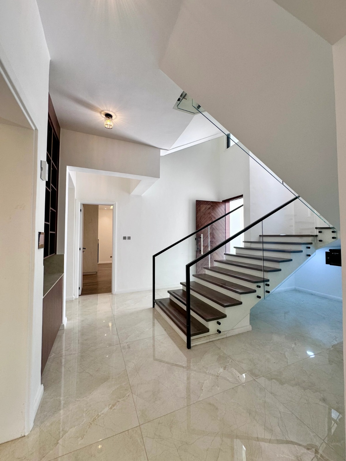 Modern Villas Lavington detail
